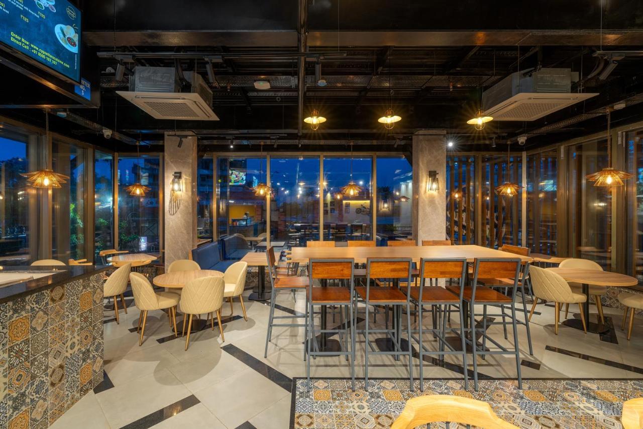 Cozzet Victoria Hotel Бхубанешвара Экстерьер фото